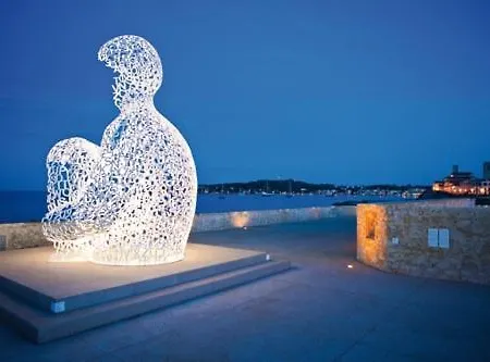 First Floor Fully Renovated