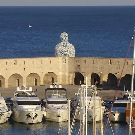 First Floor Fully Renovated أنتيب