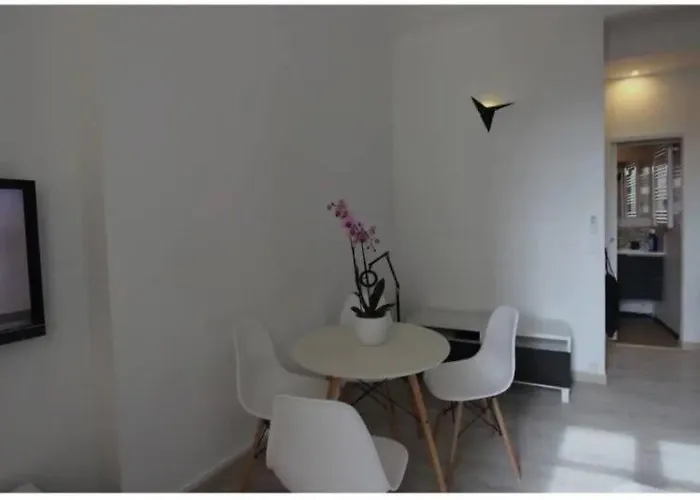 First Floor Fully Renovated * أنتيب